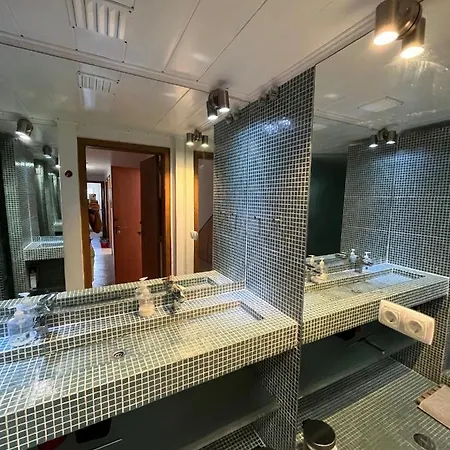 Vandrarhem Amazigh & Dorm With Share Kitchen *