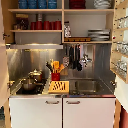 Amazigh & Dorm With Share Kitchen * Cascais