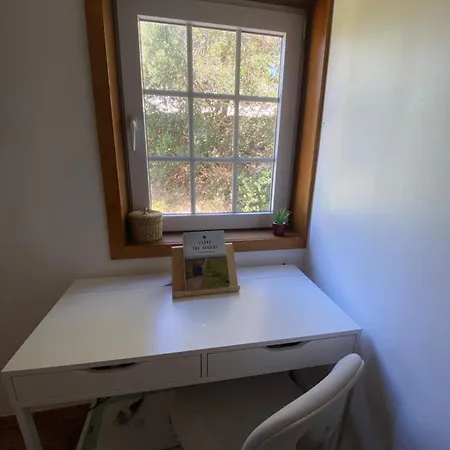 Vandrarhem Amazigh & Dorm With Share Kitchen Cascais