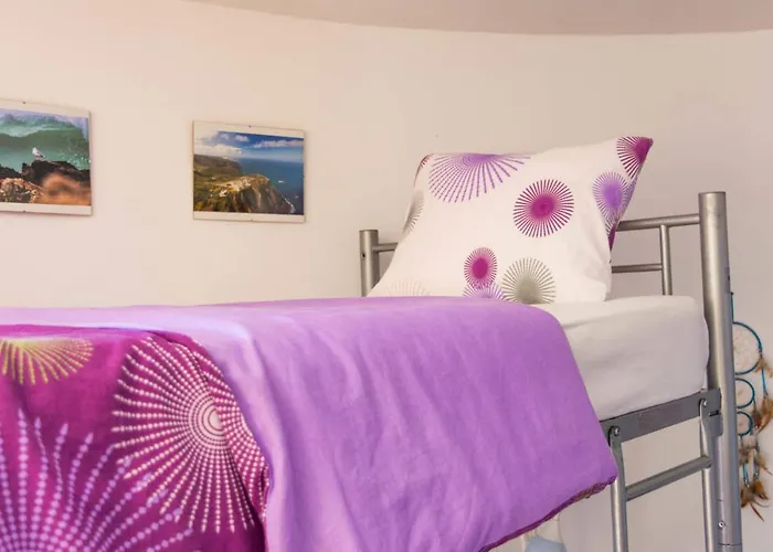 Amazigh & Dorm With Share Kitchen Vandrerhjem Cascais