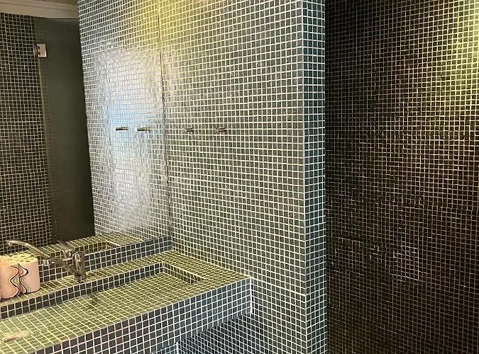 Amazigh & Dorm With Share Kitchen Vandrerhjem Cascais