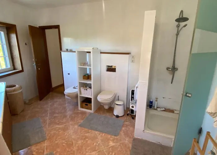 Amazigh & Dorm With Share Kitchen * Cascais